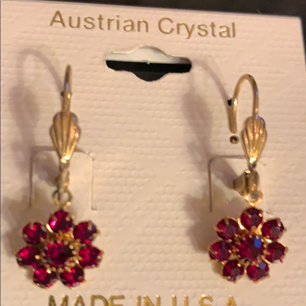AUSTRIAN CRYSTAL RUBY RED GOLEN HOOK EARRINGS.